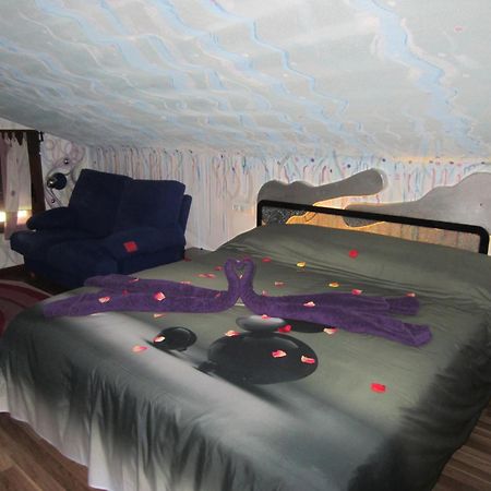Anahuaska Art - Suites Tematicas Panzares Exterior photo