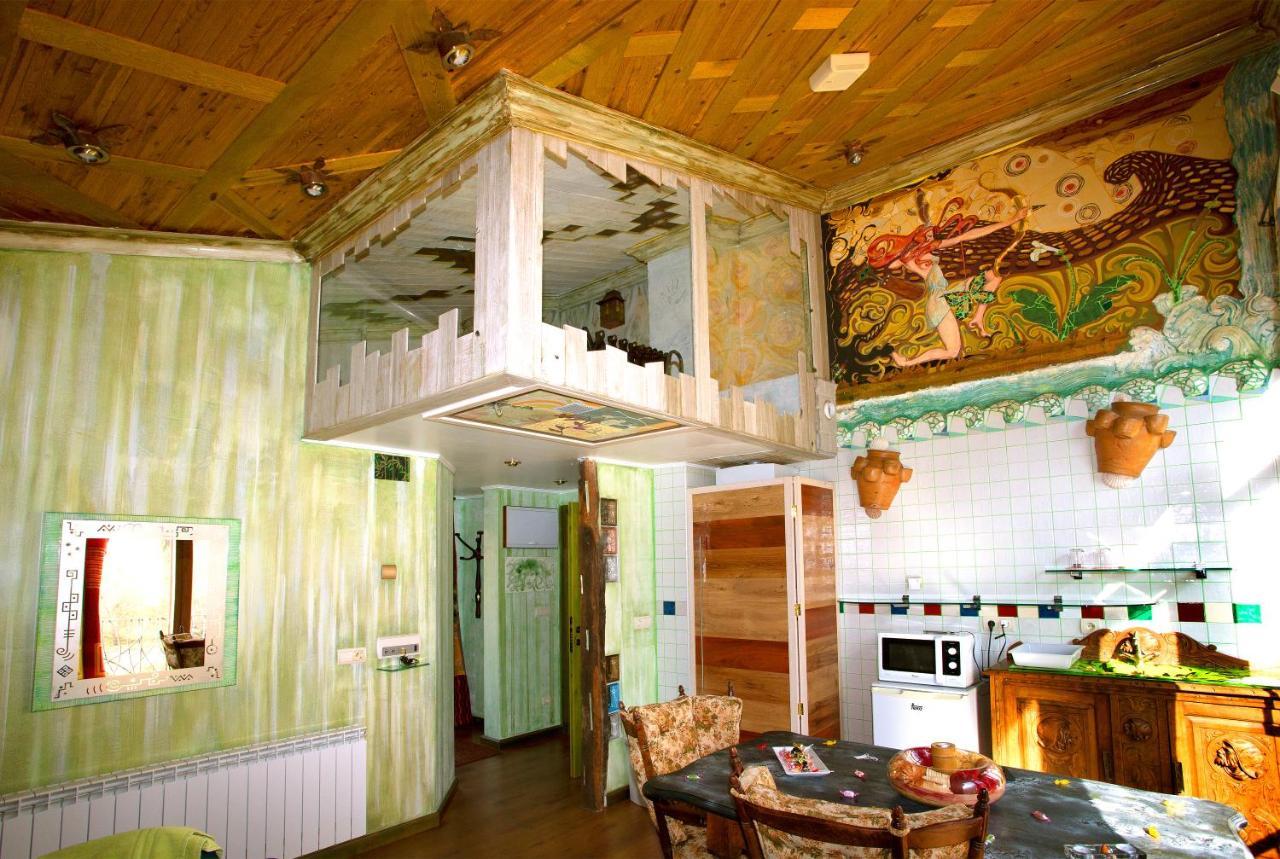 Anahuaska Art - Suites Tematicas Panzares Exterior photo