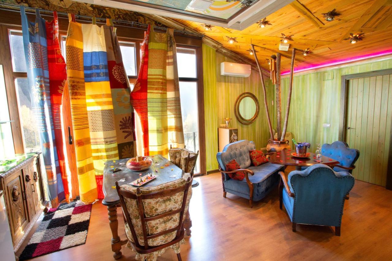 Anahuaska Art - Suites Tematicas Panzares Exterior photo