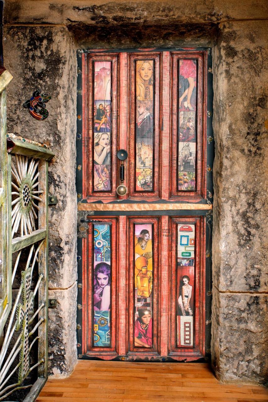 Anahuaska Art - Suites Tematicas Panzares Exterior photo
